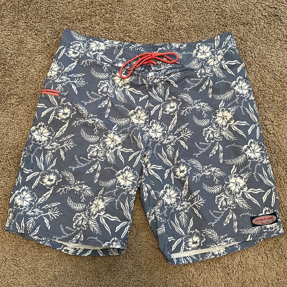 Vineyard Vines Swimsuit size 33
